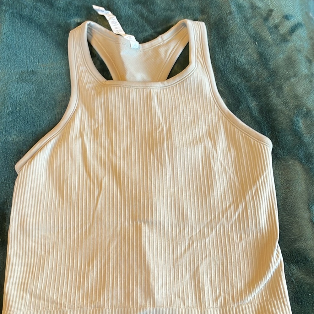 Lulu Lemon crop top